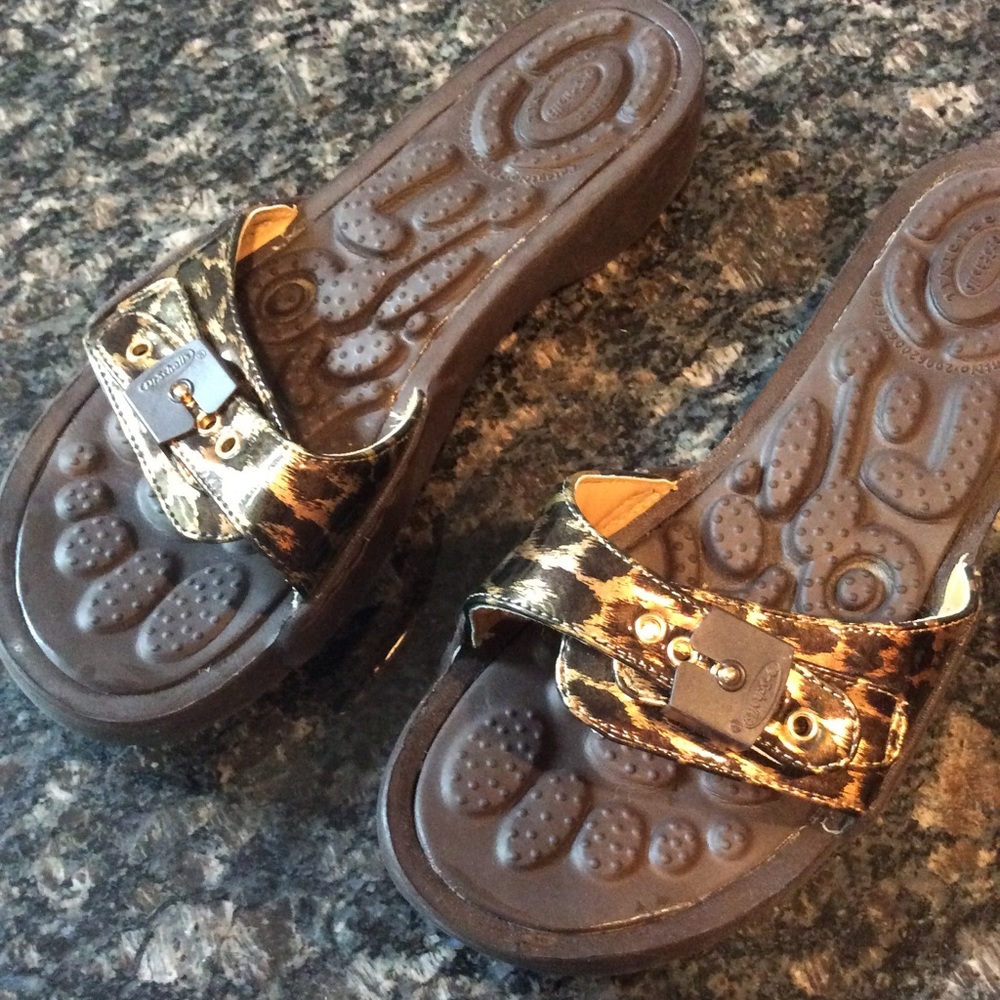 Sandal